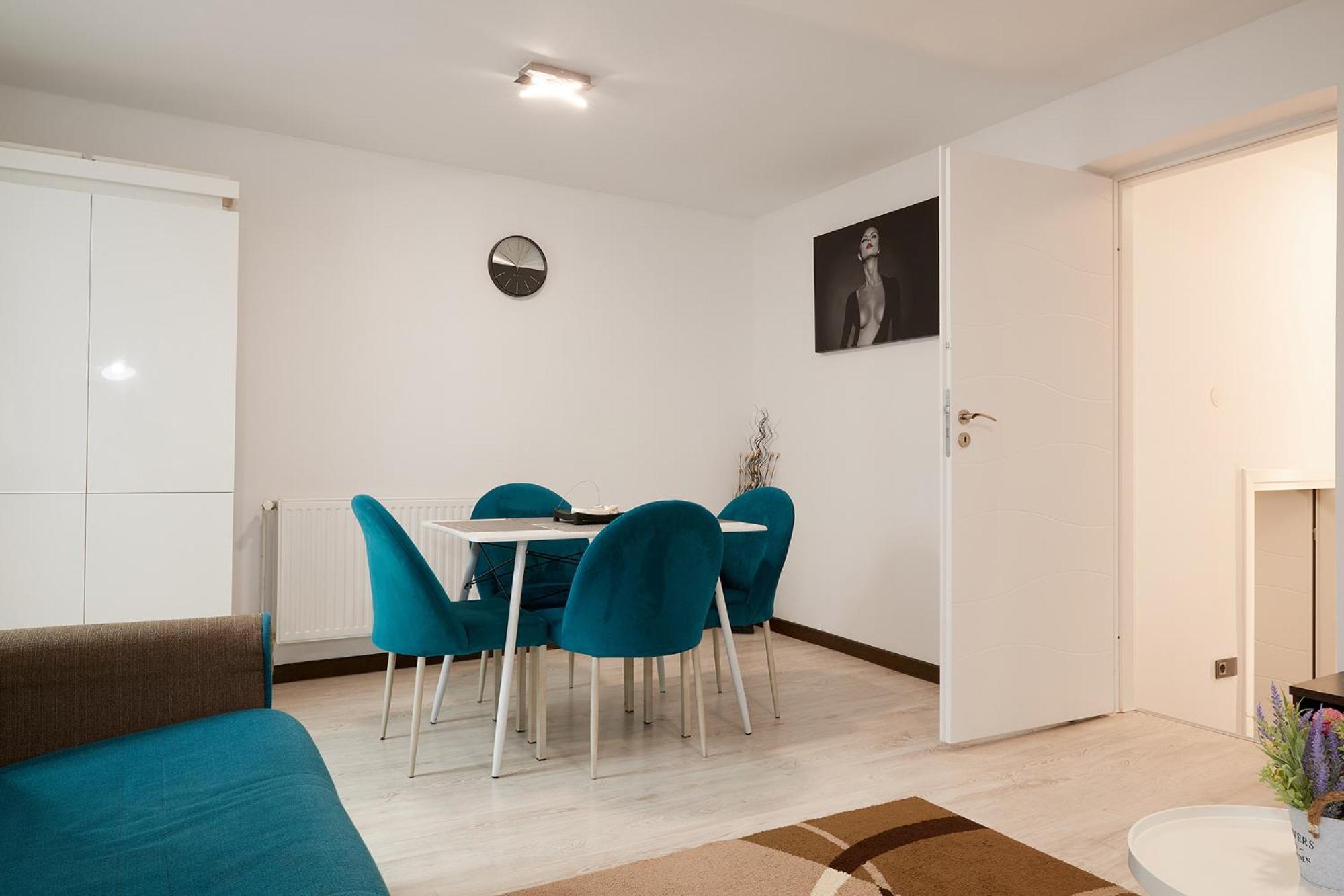 Giovi Central Apartment Kolozsvár Kültér fotó